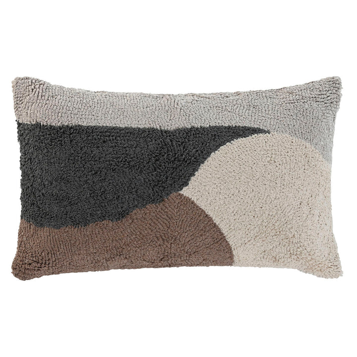 Dekoratives Home ESPRIT Kissen mit geometrischen Farbblöcken in Grau, Schwarz, Braun und Beige.