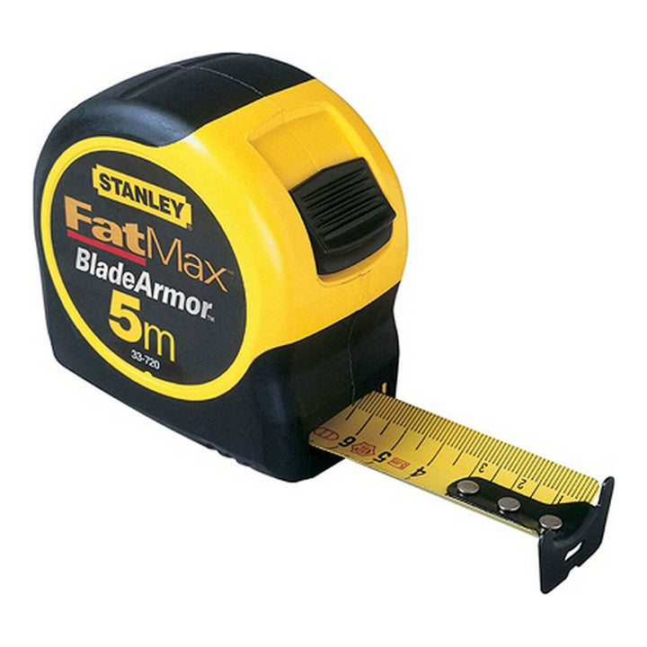 Gelbes und schwarzes Stanley FatMax 5 m Flexometer mit gut sichtbarem Messband.