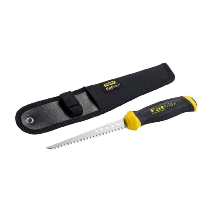 Stanley FatMax Säge mit schwarzer Tragetasche. Silbernes Sägeblatt und gelb-schwarzer Griff.