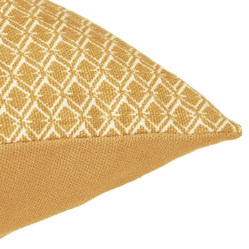 Senffarbenes Kissen mit geometrischem Muster. Otto Kissen mit gewebter Textur.