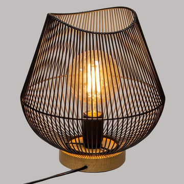 Schwarze Jena Tischlampe mit Drahtrahmen und Holzfuß. Metall Lampe.