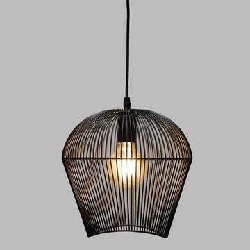 Schwarze Atmosphera Jena Deckenlampe mit Metallrahmen und sichtbarer Glühbirne.