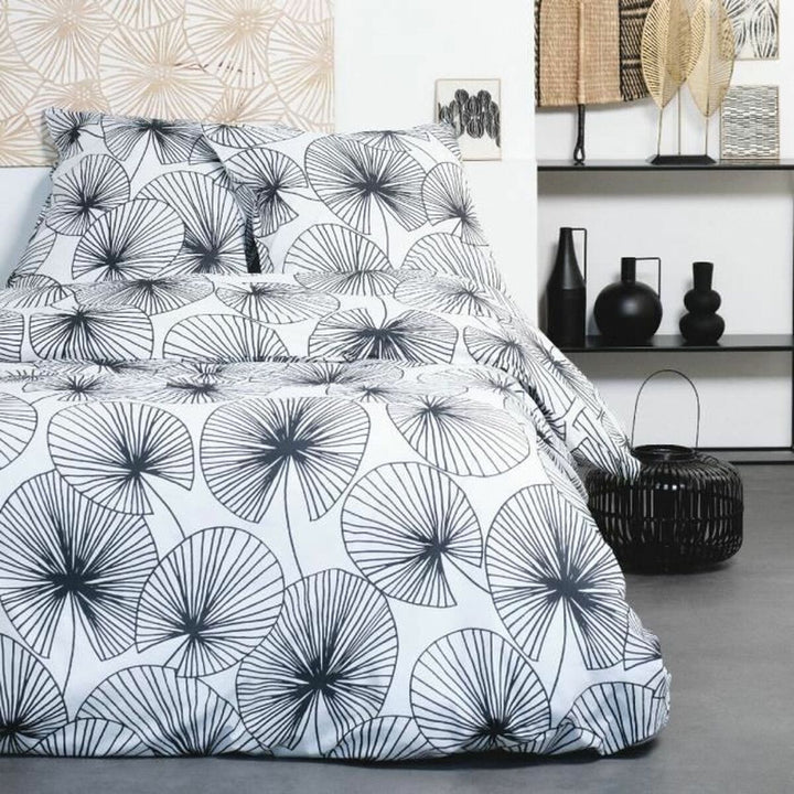 Bettdeckenbezug mit floralem Muster. Das Set in Schwarz und Weiß sorgt für einen modernen Look.