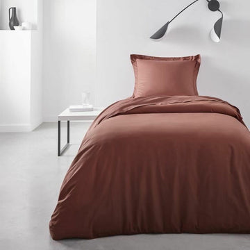 Terracotta Bettdeckenbezug 140x200 cm. Schlichtes Design für Schlafzimmer.