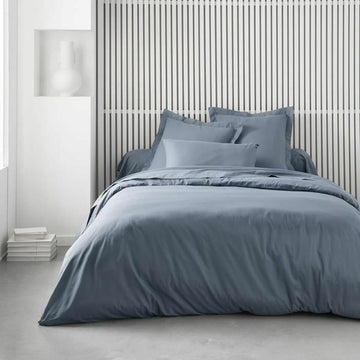 Blauer Denim Bettdeckenbezug Essential. Bettwäsche Set mit Kissenbezügen.
