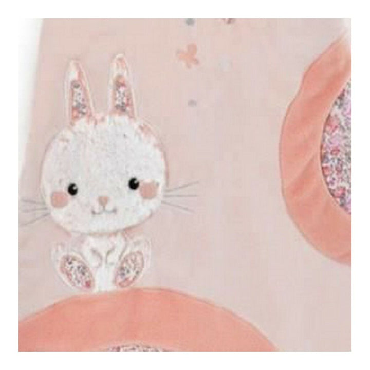 Rosa Domiva Lapinou Schlafsack mit Hasen-Applikation und floralen Details für Babys.