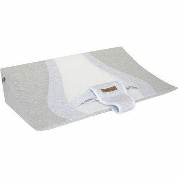 Graue Domiva 3D WAVE Wickelauflage 60x120 cm mit Sicherheitsgurt für Babys.