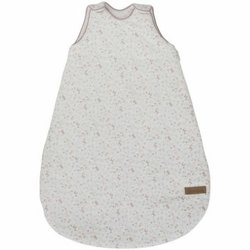 Beiger Domiva Schlafsack für Babys (0-6 Monate) mit zartem Muster. Ärmelloses Design.