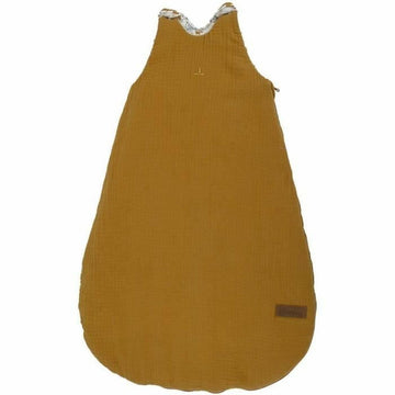 Senfgelber Domiva AU FIL DE L'EAU Schlafsack mit weicher Textur für Babys.