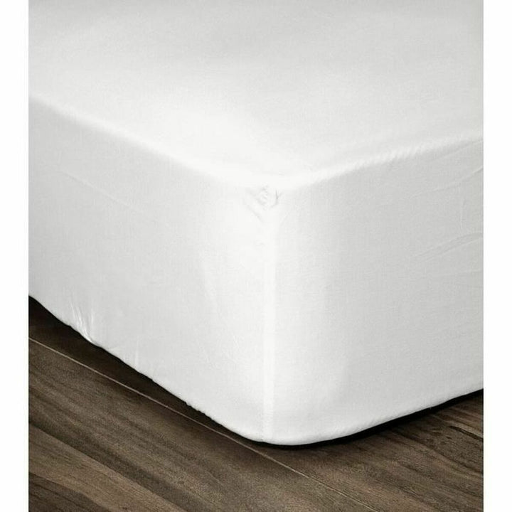 Weißes Spannbettlaken für Einzelbett 90x190, glatte Textur.