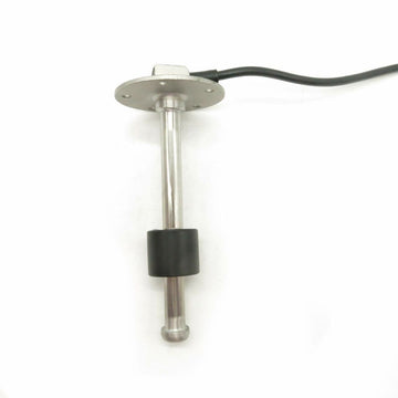 Metallischer Sensor mit rundem Flansch und schwarzer Kabelverbindung. Zylindrischer Schwimmer.