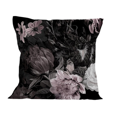 Bunter HappyFriday Kissenbezug Onyx, florales Rosen Muster auf dunklem Grund.