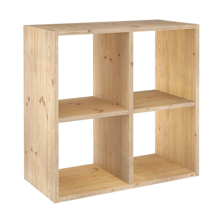 Astigarraga 2x2 Dinamic Regal aus Kieferholz. Schlichtes Design mit vier Fächern und sichtbarer Holzmaserung.