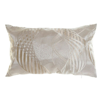 Beige Kissen mit Karomuster. Dekoratives Heimtextil für Sofa oder Bett.