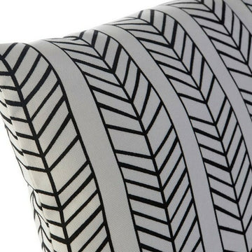Weißes Kissen mit schwarzen Pfeilen im Boho-Stil von DKD Home Decor.