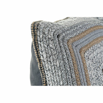 Dekoratives Kissen in Natur Grau mit gewebter Textur im Boho-Stil.
