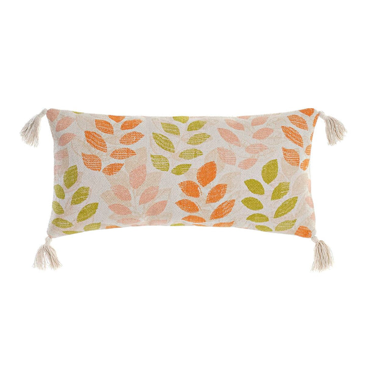 Beige Zierkissen mit bunten Blättern und Quasten. Dekoratives Blumenmuster.