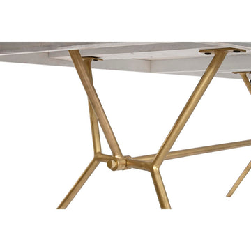 Detailaufnahme vom Esstisch mit goldenem Messinggestell - homely Family Shop