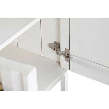 Detailansicht: DKD Home Anrichte, weiße Holzstruktur und Metallscharniere - homely Family Shop