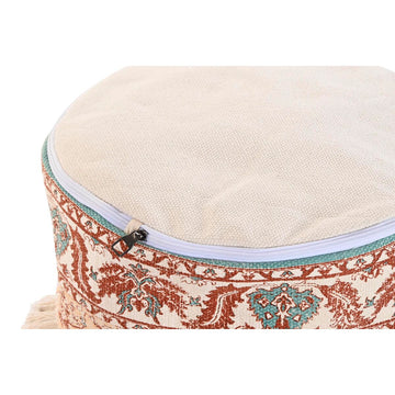 Detailaufnahme: Brauner Boden Kissen mit arabischem Muster und Reißverschluss.