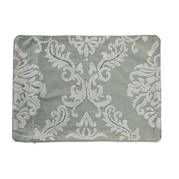 Mintfarbener Kissenbezug mit weißem, floralem Muster von DKD Home Decor.