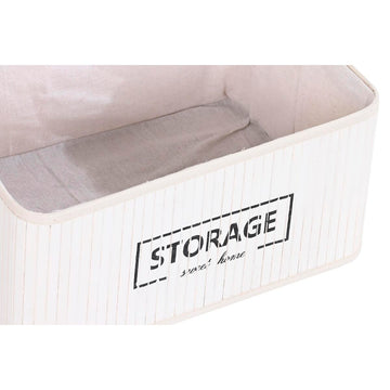 Nahaufnahme eines weißen Bambuskorbs mit Aufschrift STORAGE - Homely Family Shop