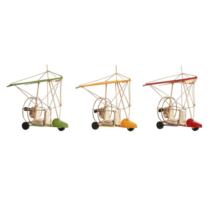 Vintage Deko-Figuren Set: Gelb, Rot, Grün. Flugzeug Design mit offenem Cockpit.