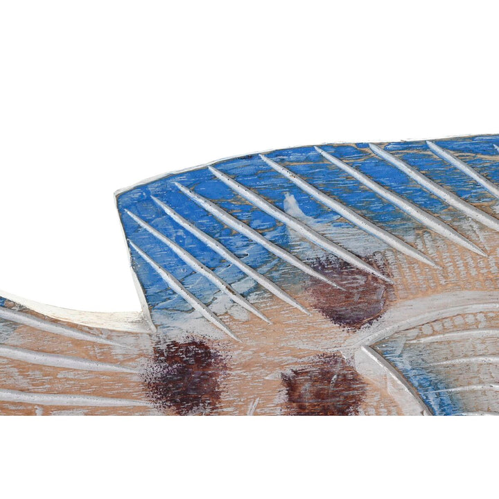 Detailaufnahme: Blaue Deko-Figur Fisch im mediterranen Stil mit natürlicher Holzstruktur.
