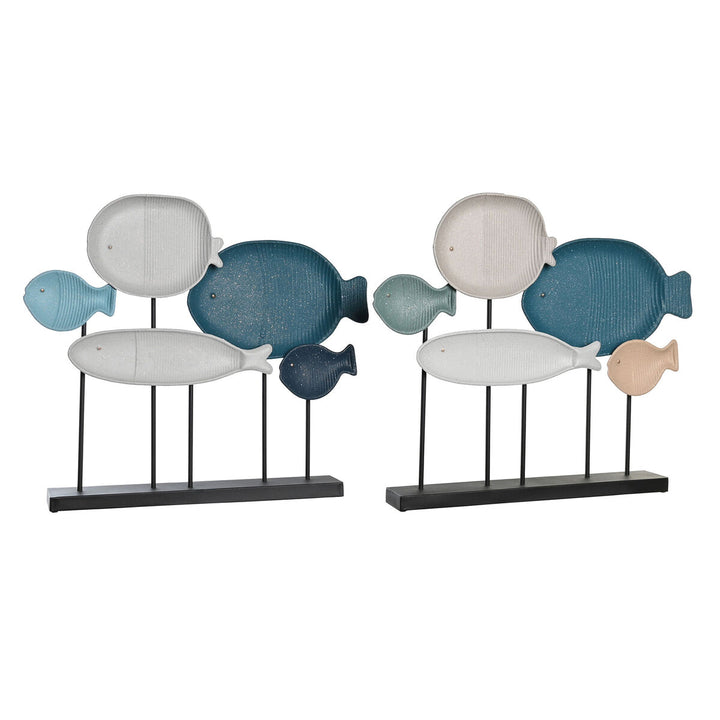 Bunte Deko-Figuren im mediterranen Stil. Spiralen Design mit verschiedenen Fischformen auf schwarzen Ständern.