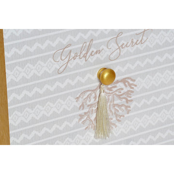 Detail Anrichte mit Muster, Knopf und Quaste - Homely Family Shop