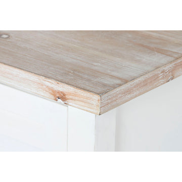 Detail der weißen Tannenholz Anrichte von DKD Home Decor - homely Family Shop
