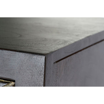 Detailaufnahme des Schrankes aus Akazienholz und Metall von DKD Home Decor - homely Family Shop