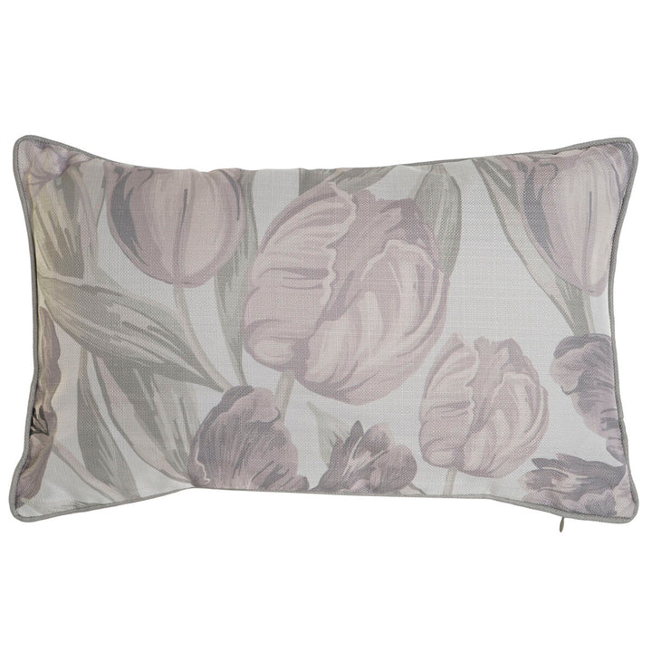 Gedrucktes ESPRIT Kissen mit Tulpenmuster. Dekokissen mit Blumenmuster.