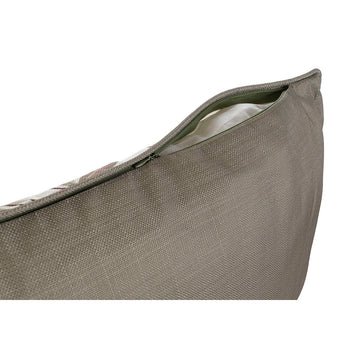Nahaufnahme: ESPRIT Kissen mit Reißverschluss und Textur.