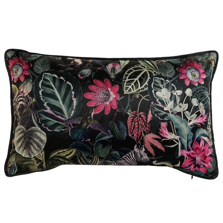 Gedrucktes ESPRIT Kissen mit Blumen-, Kolibri- und Zebra-Motiven auf dunklem, elegantem Hintergrund.