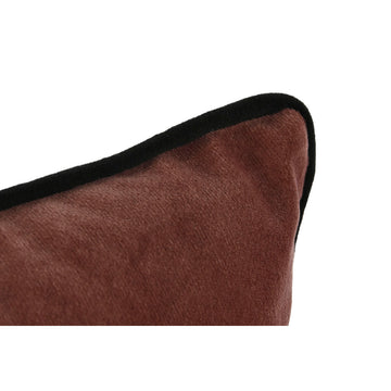 Nahaufnahme: Rosa Esprit Home Kissen mit schwarzer Bordüre. Weiche Textur.