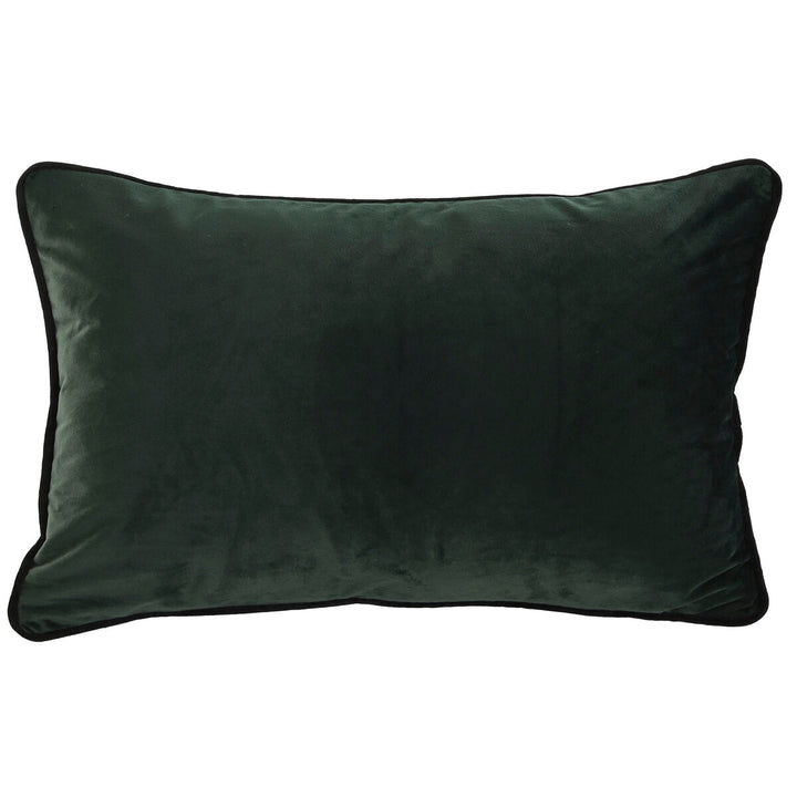 Grünes Esprit Home Kissen mit schwarzer Zierleiste. Dekokissen in rechteckiger Form.
