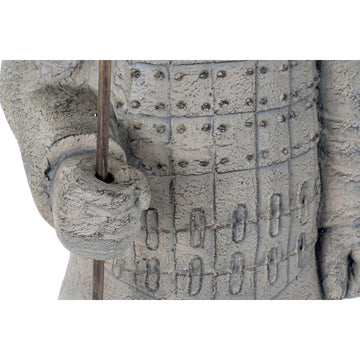 Detailaufnahme: Graue Krieger Deko-Figur mit Speer - Esprit Home Family Shop