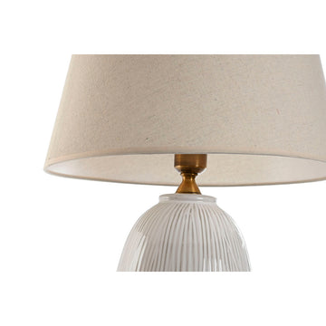 Nahaufnahme: Weiße ESPRIT Tischlampe mit Textur - homely Family Shop