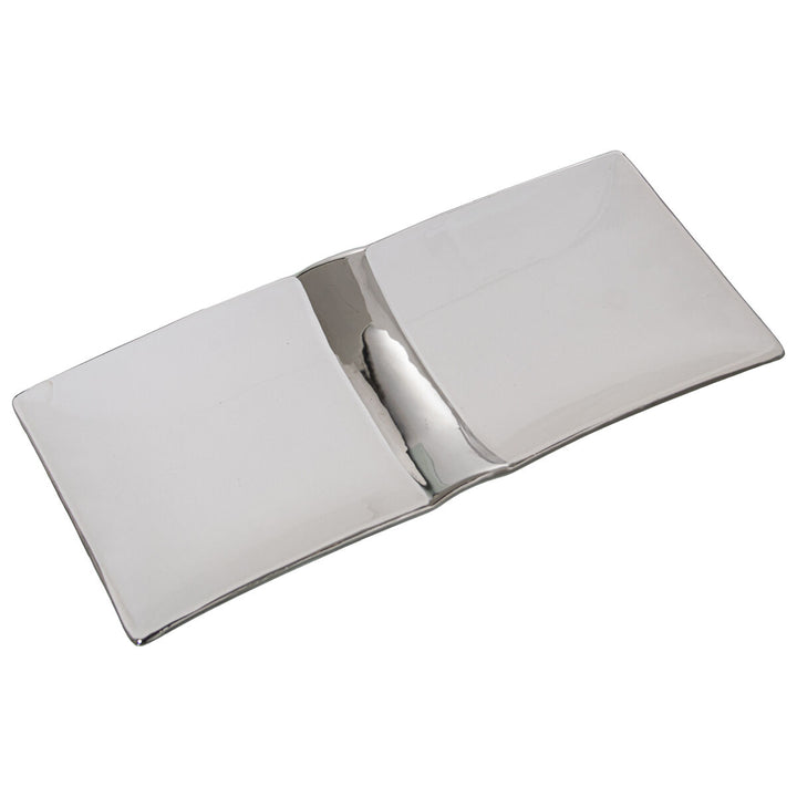 Silberfarbene Tischdekoration mit besonderer Form. Alexandra House Living Tisch Accessoire.