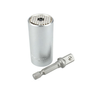 Ferrestock Steckschlüssel-Nuss aus Stahl (7-19mm) mit Adapter. Silberfarbenes Finish und vielseitige Griffstifte.