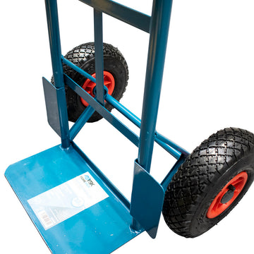 Blauer Ferrestock Transportwagen aus Stahl mit Rädern und Griff für Lasten bis 150 kg.