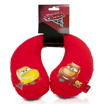 Rotes Cars Reisekissen mit Lightning McQueen und Dinoco Design für bequeme Reisen.