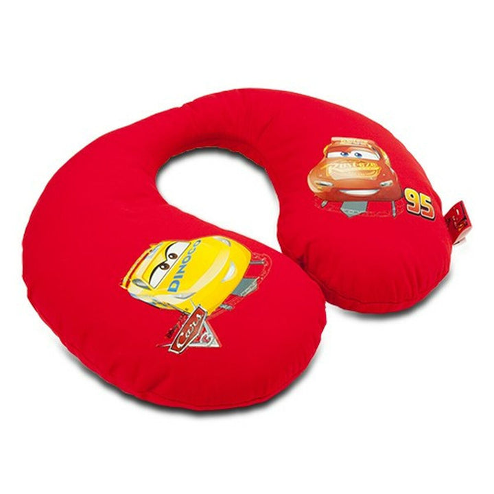 Rotes Reisekissen mit Cars Motiven, bequemes Nackenkissen.