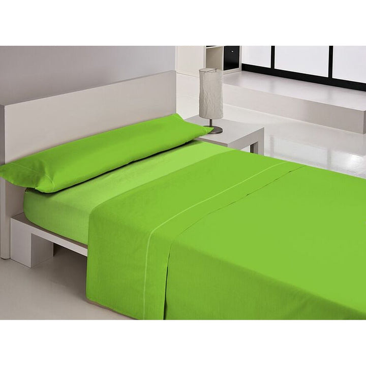 Grünes Libela VEGAS Bettwäsche-Set in King Size. Frische Farbe und glatte Textur.