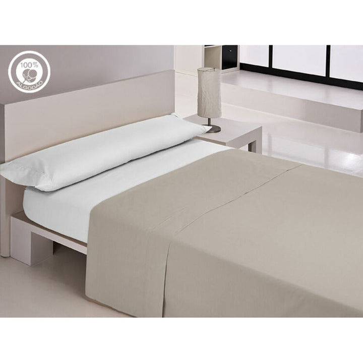 Beige Oberlaken aus Baumwolle Happy Home LISOS. Schlichtes Design für ein stilvolles Schlafzimmer.