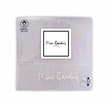 Verpacktes violettes Pierre Cardin ARCADIA Bettwäsche-Set mit Logo und Baumwoll-Hinweis.