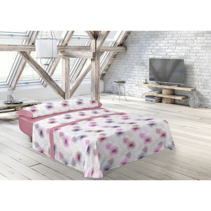 Pierre Cardin ESTILO King Size Bettwäsche mit lila Blumenmuster und rosa Akzenten.