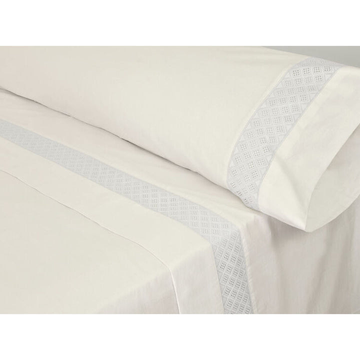 Pierre Cardin ELISA Senf King Size Bettwäsche-Set mit geometrischem Muster.