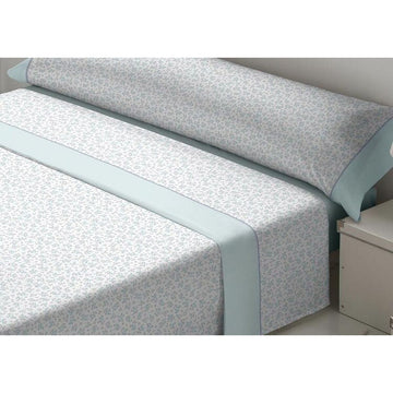 Weiß-grünes Bettwäsche-Set im King-Size-Format mit zartem Blumenmuster und grünen Akzenten.